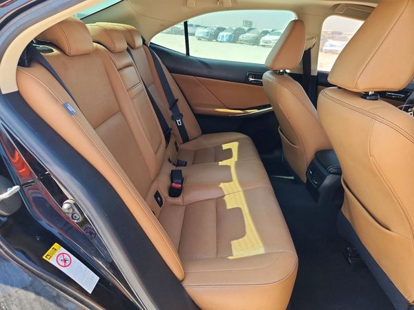 2015 LEXUS IS 250