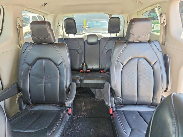 2020 CHRYSLER VOYAGER LXI