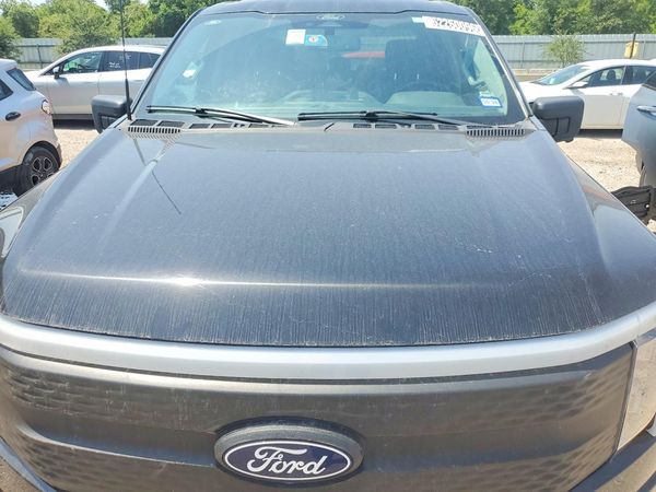 2024 FORD F150