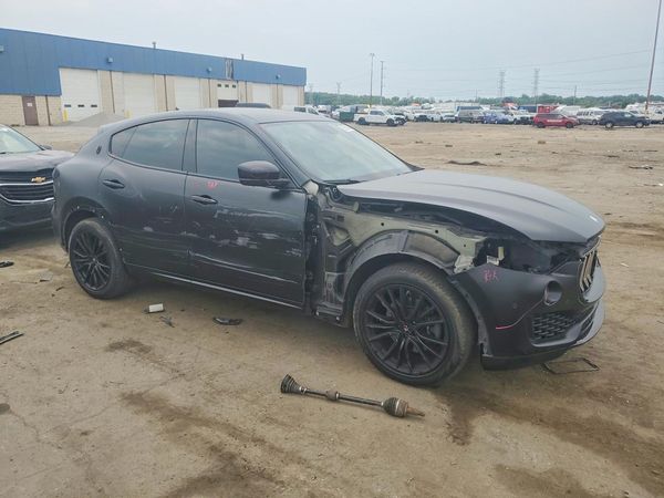 2019 MASERATI LEVANTE
