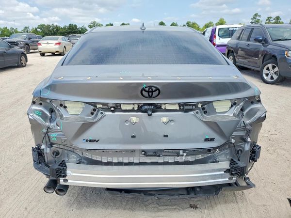 2026 TOYOTA CAMRY