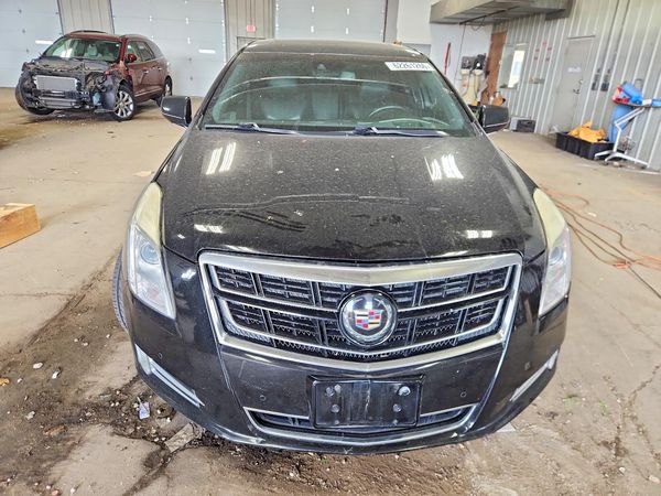 2015 CADILLAC XTS Platinum Edition Vsport