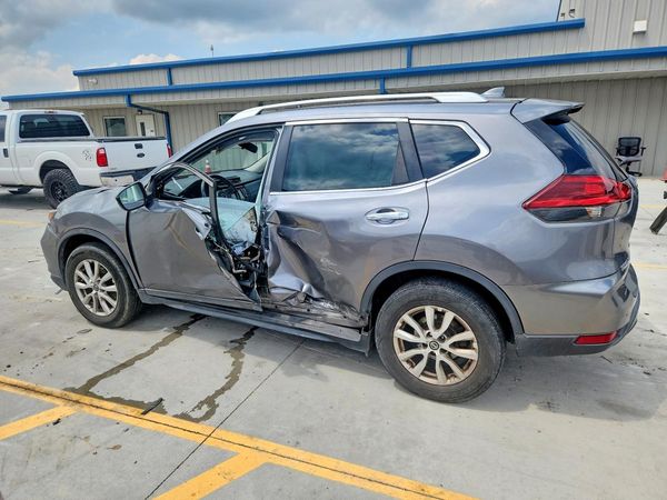 2018 NISSAN ROGUE