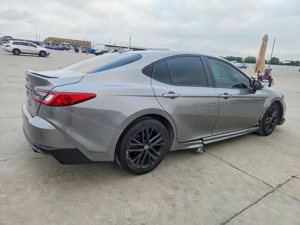 2025 TOYOTA CAMRY