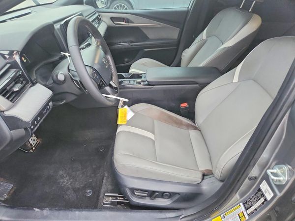 2025 TOYOTA CAMRY