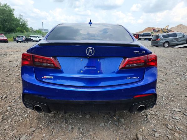 2018 ACURA TLX