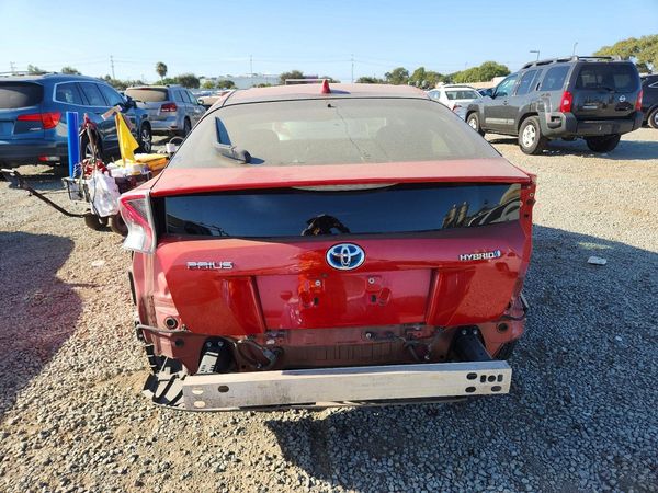2017 TOYOTA PRIUS