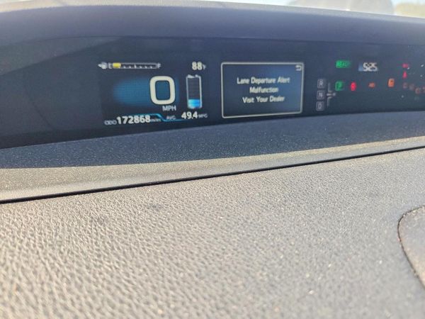 2017 TOYOTA PRIUS