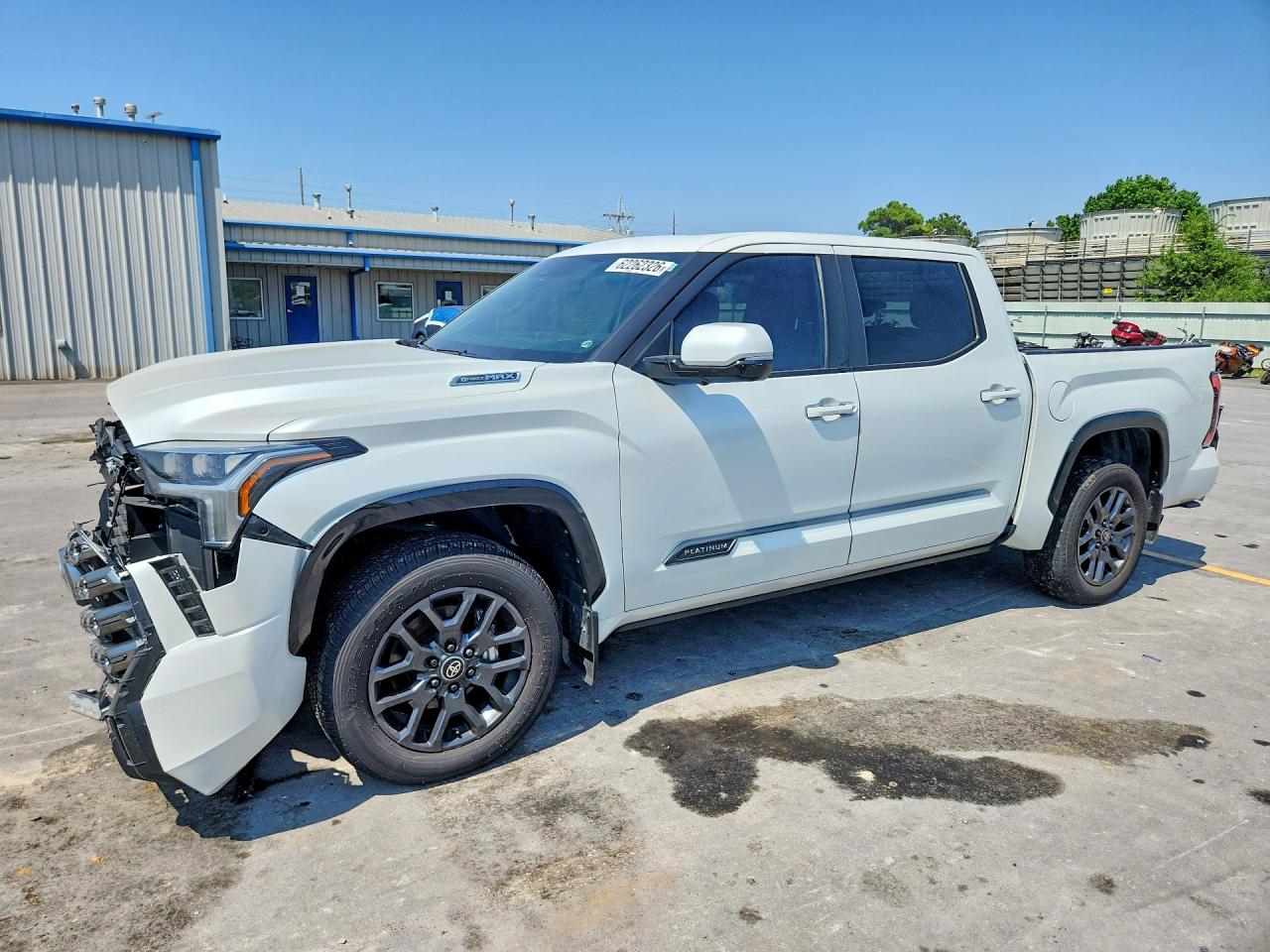 2025 TOYOTA TUNDRA Platinum