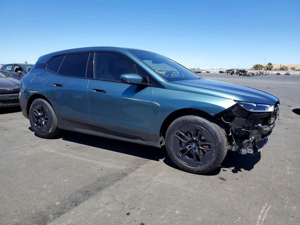 2024 BMW IX xDrive50