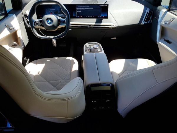 2024 BMW IX xDrive50