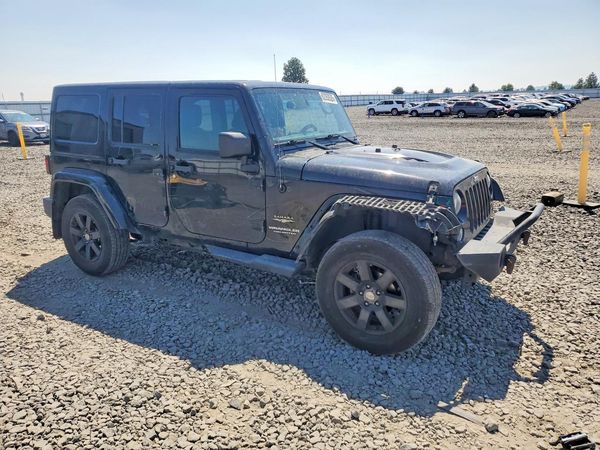 2015 JEEP WRANGLER UNLIMITED SAHARA 4X4