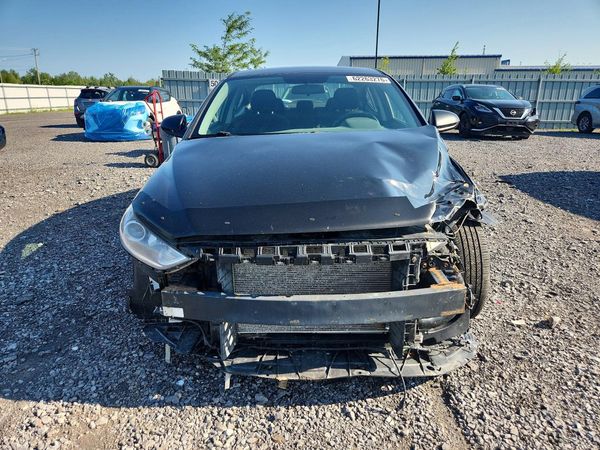 2017 HYUNDAI ELANTRA SE Base