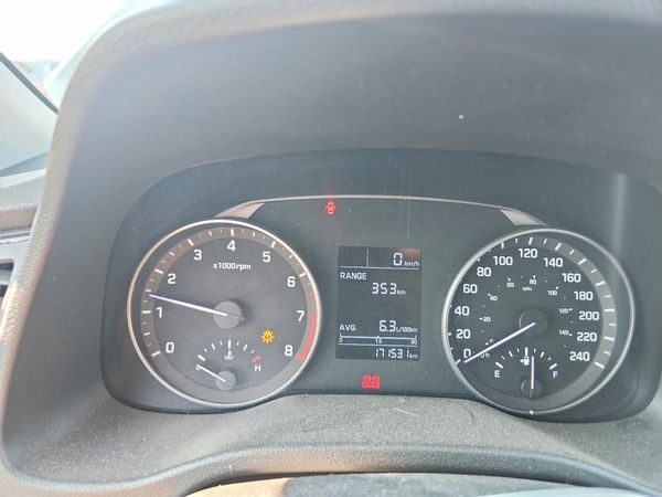 2017 HYUNDAI ELANTRA SE Base