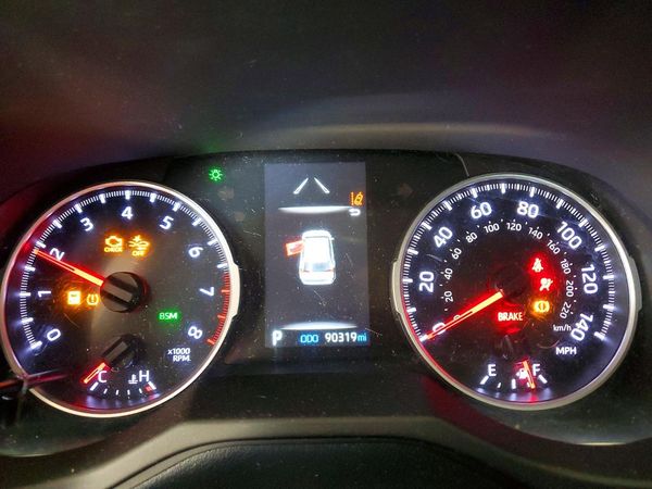 2022 TOYOTA RAV4 XLE