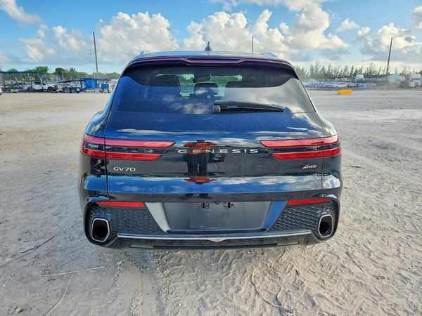 2024 GENESIS GV70