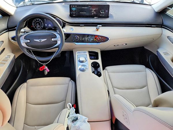 2024 GENESIS GV70