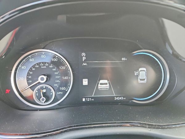 2024 GENESIS GV70