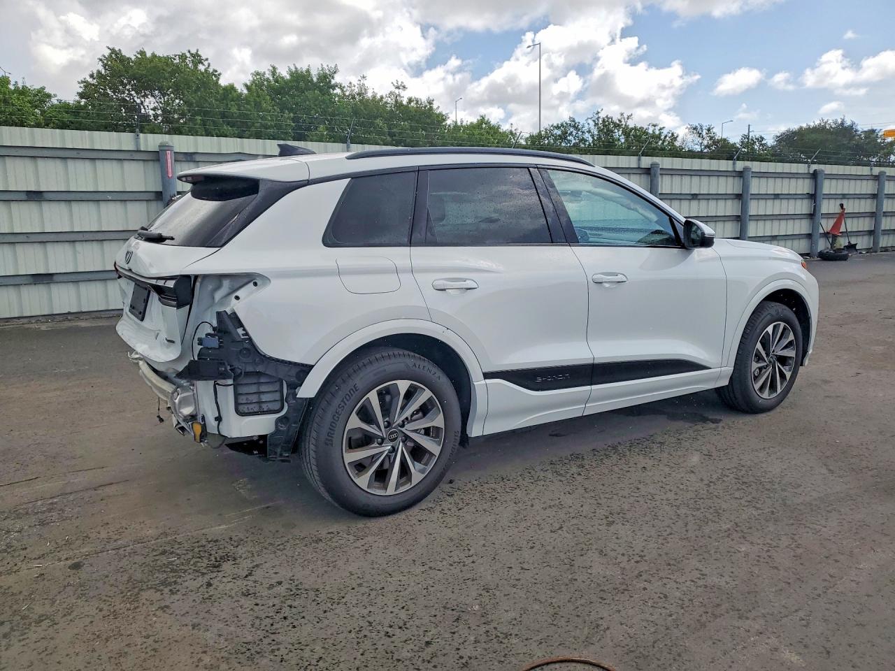 2025 AUDI Q6 E-TRON