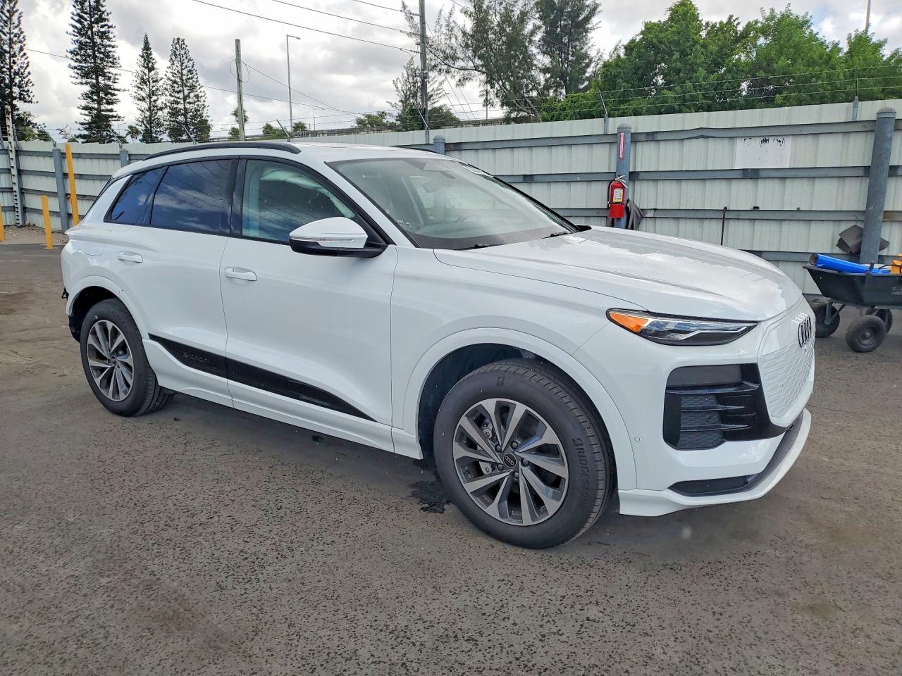 2025 AUDI Q6 E-TRON