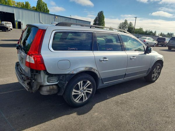 2013 VOLVO XC70