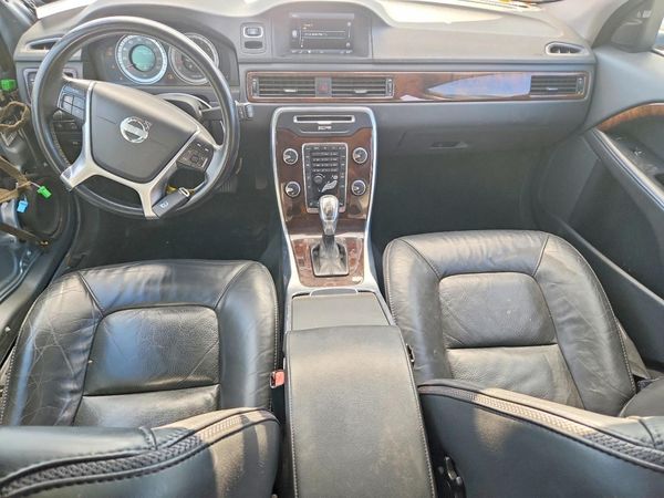 2013 VOLVO XC70