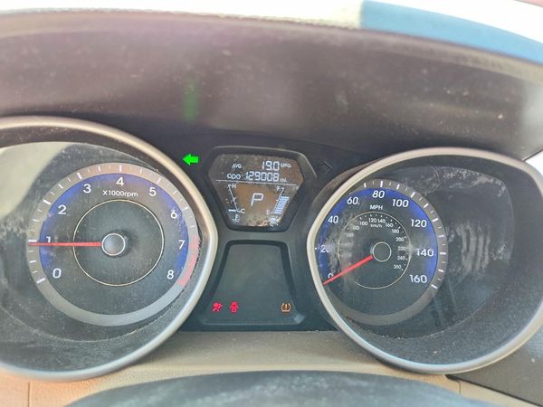 2012 HYUNDAI ELANTRA