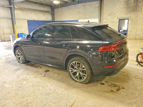 2021 AUDI Q8