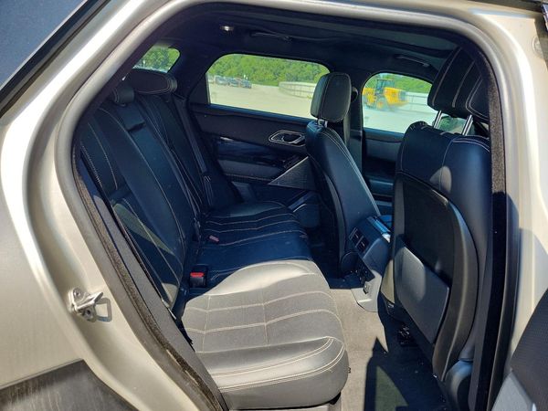 2018 LAND ROVER RANGE ROVER VELAR R-Dynamic SE