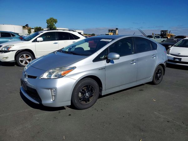 2014 TOYOTA PRIUS