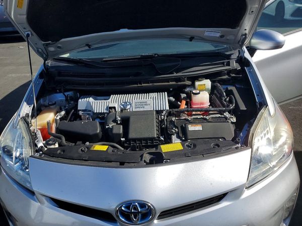 2014 TOYOTA PRIUS