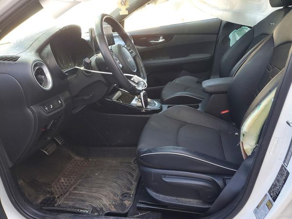 2024 KIA FORTE GT Line