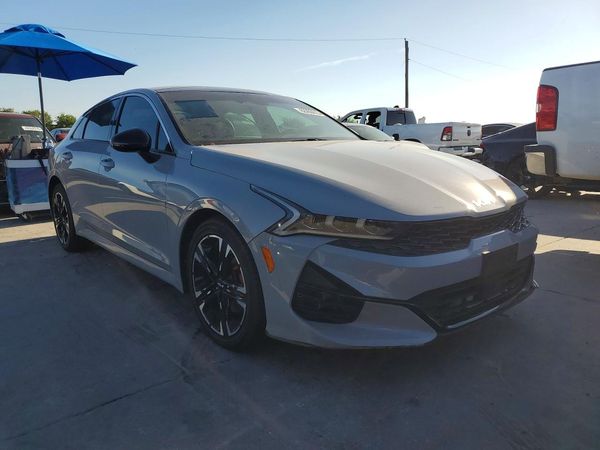 2022 KIA K5