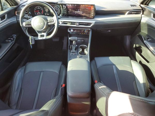 2022 KIA K5