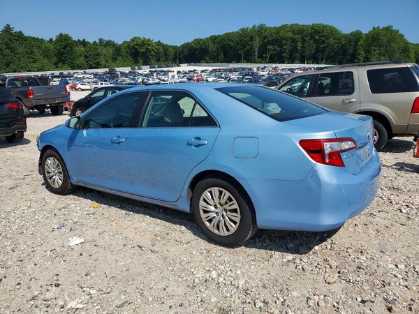 2013 TOYOTA CAMRY