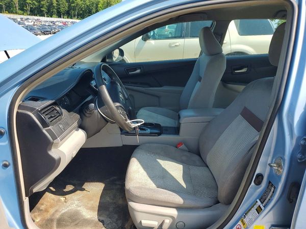 2013 TOYOTA CAMRY
