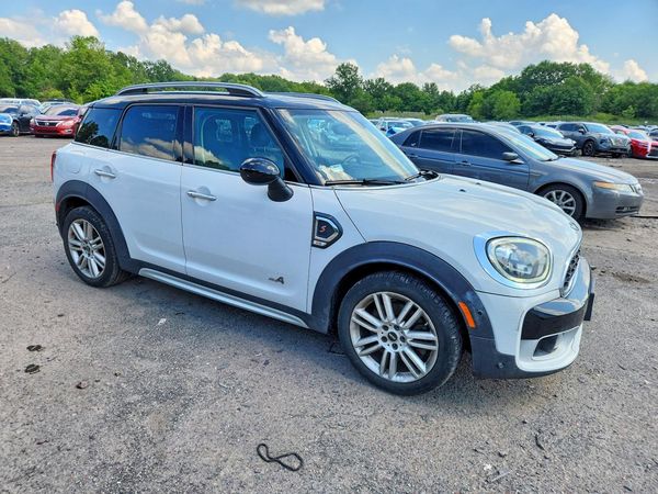 2018 MINI COOPER