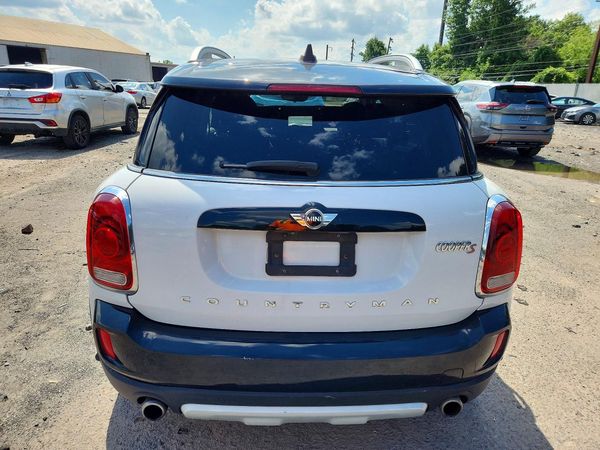 2018 MINI COOPER