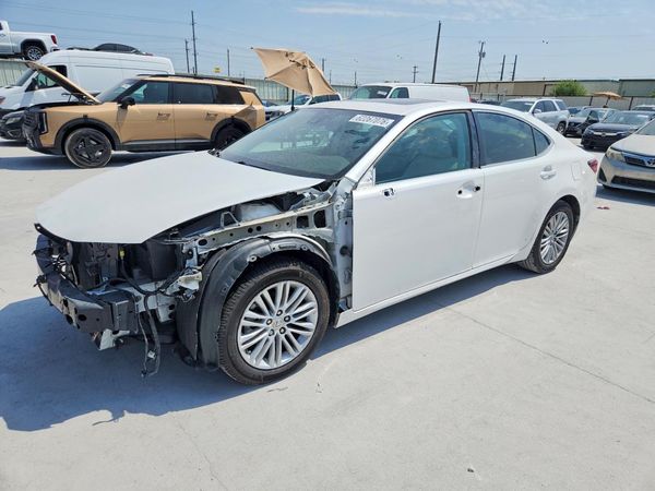 2017 LEXUS ES