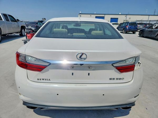 2017 LEXUS ES