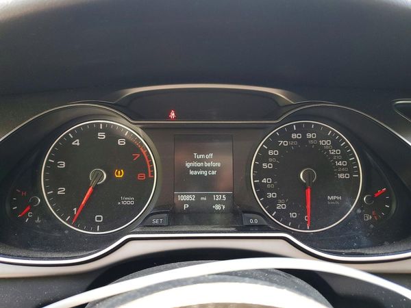 2015 AUDI A4 quattro Premium Plus