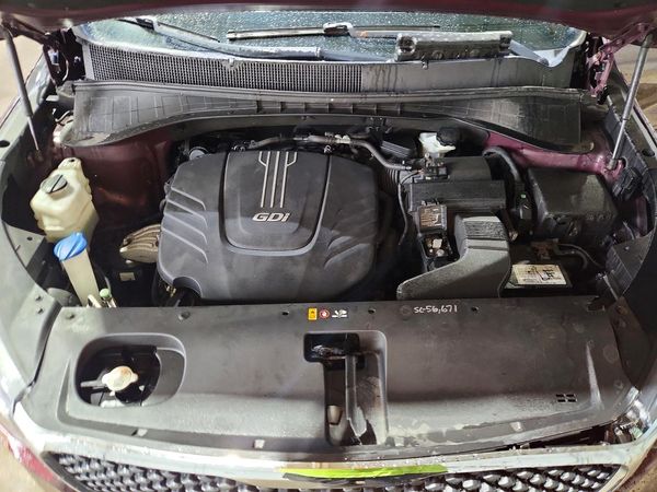 2016 KIA SORENTO L / LX