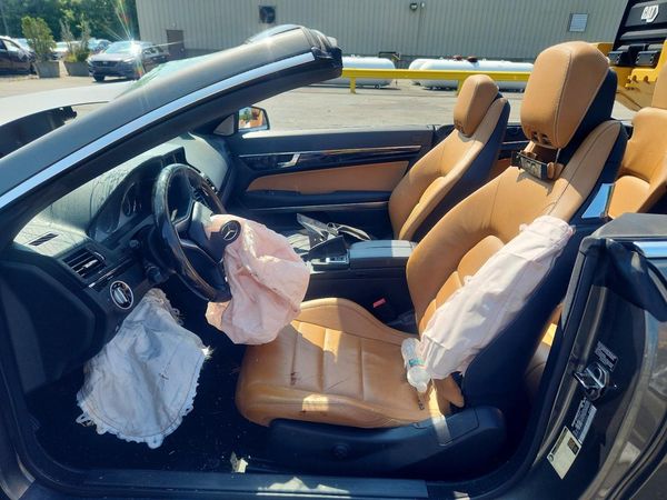 2013 MERCEDES-BENZ E-CLASS E350 — DENT
