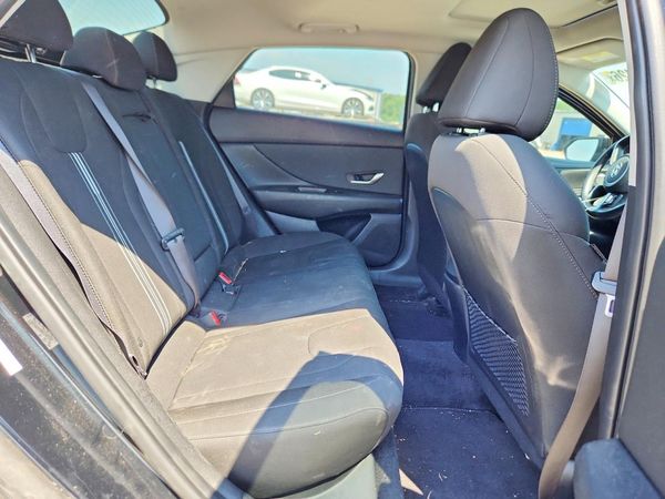 2022 HYUNDAI ELANTRA SEL w/ Premium Pkg