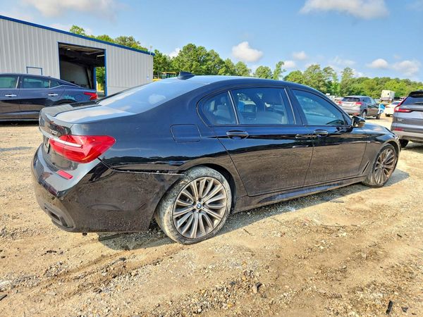2018 BMW 750
