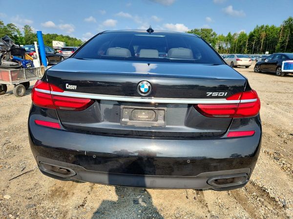 2018 BMW 750