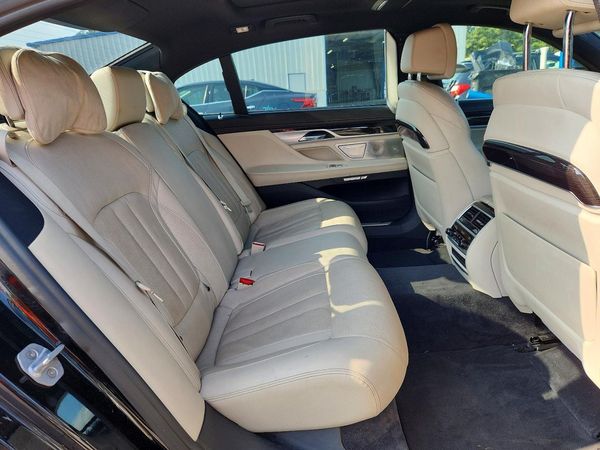 2018 BMW 750
