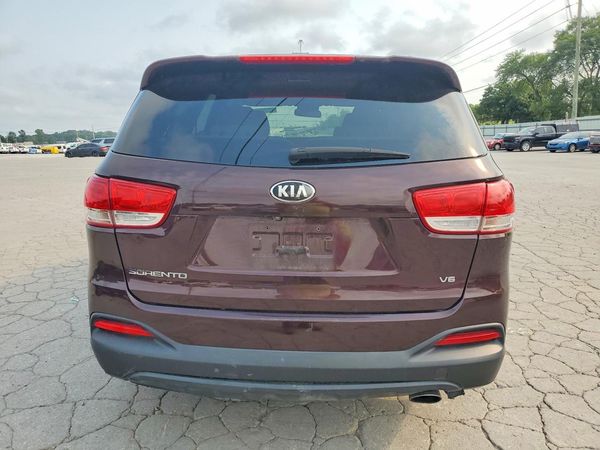 2016 KIA SORENTO L / LX