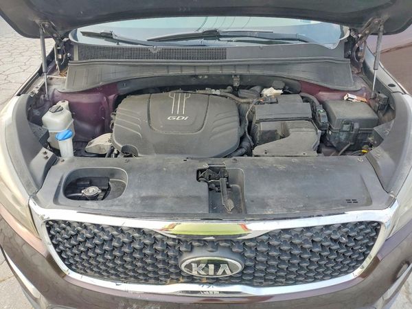 2016 KIA SORENTO L / LX