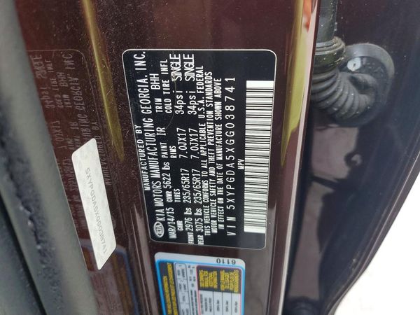 2016 KIA SORENTO L / LX